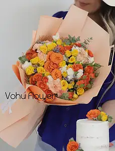 گل و کیک رز مینیاتوری نارنجی و زرد | گل و کیک پاییزه