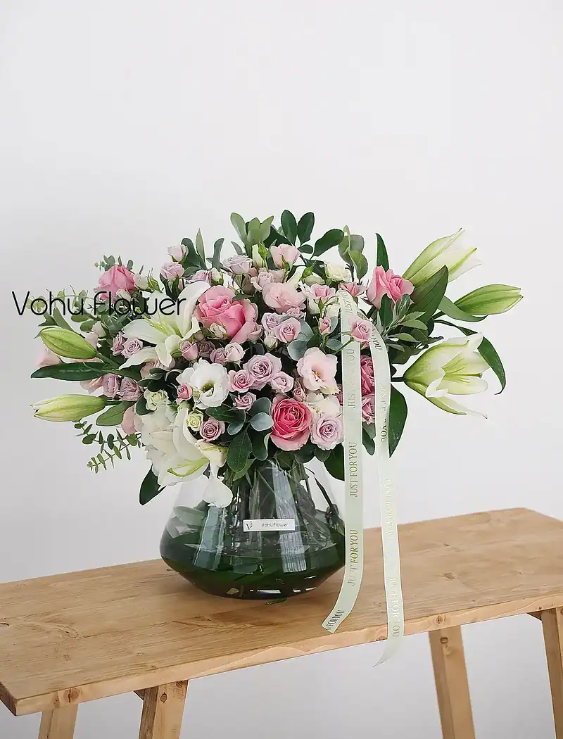 گل و گلدان باشکوه بزرگ - Image 1