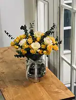 گل و گلدان نجوا