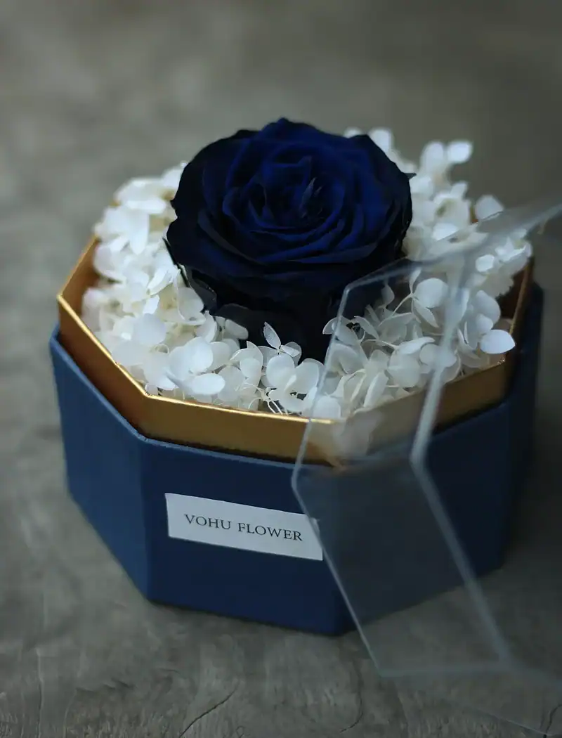 باکس گل جاودان زمرد - Image 2