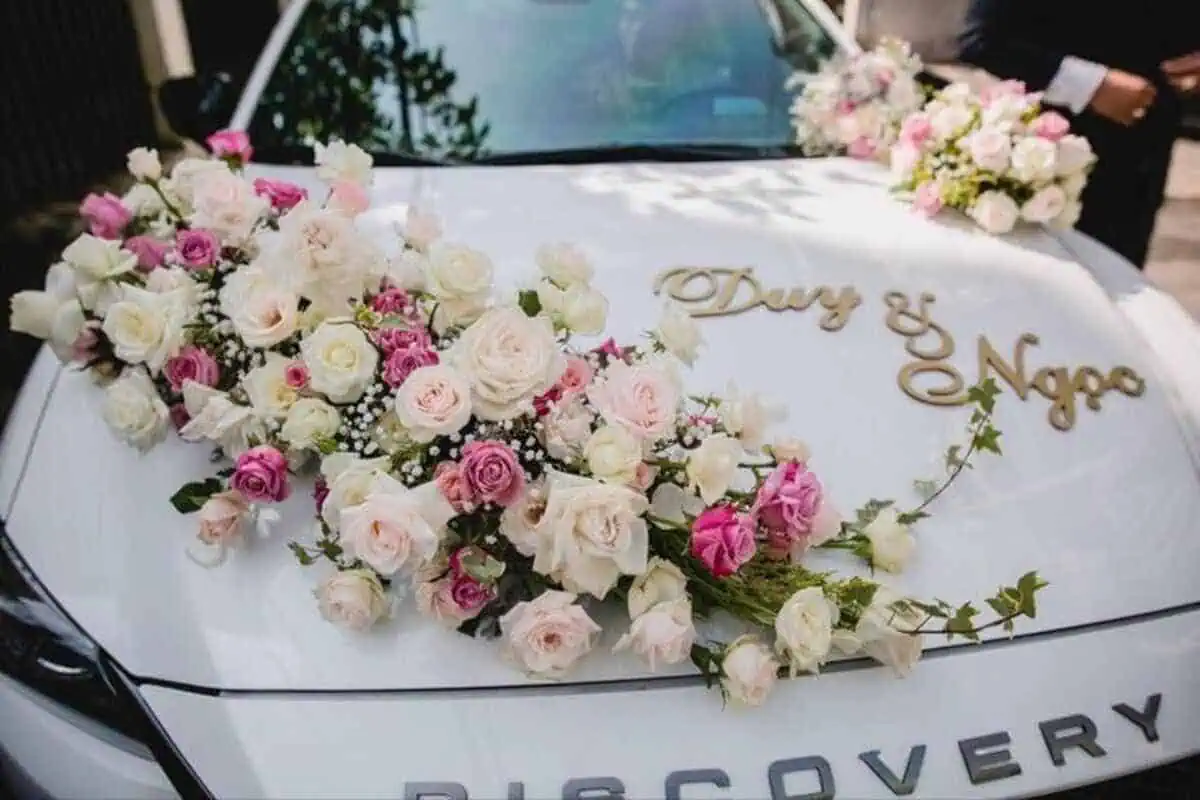 گل آرایی ماشین عروس