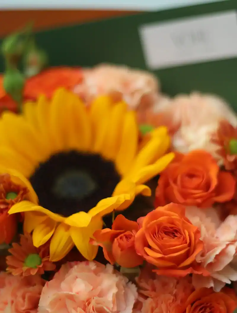 مینی دسته گل سارن - Image 2