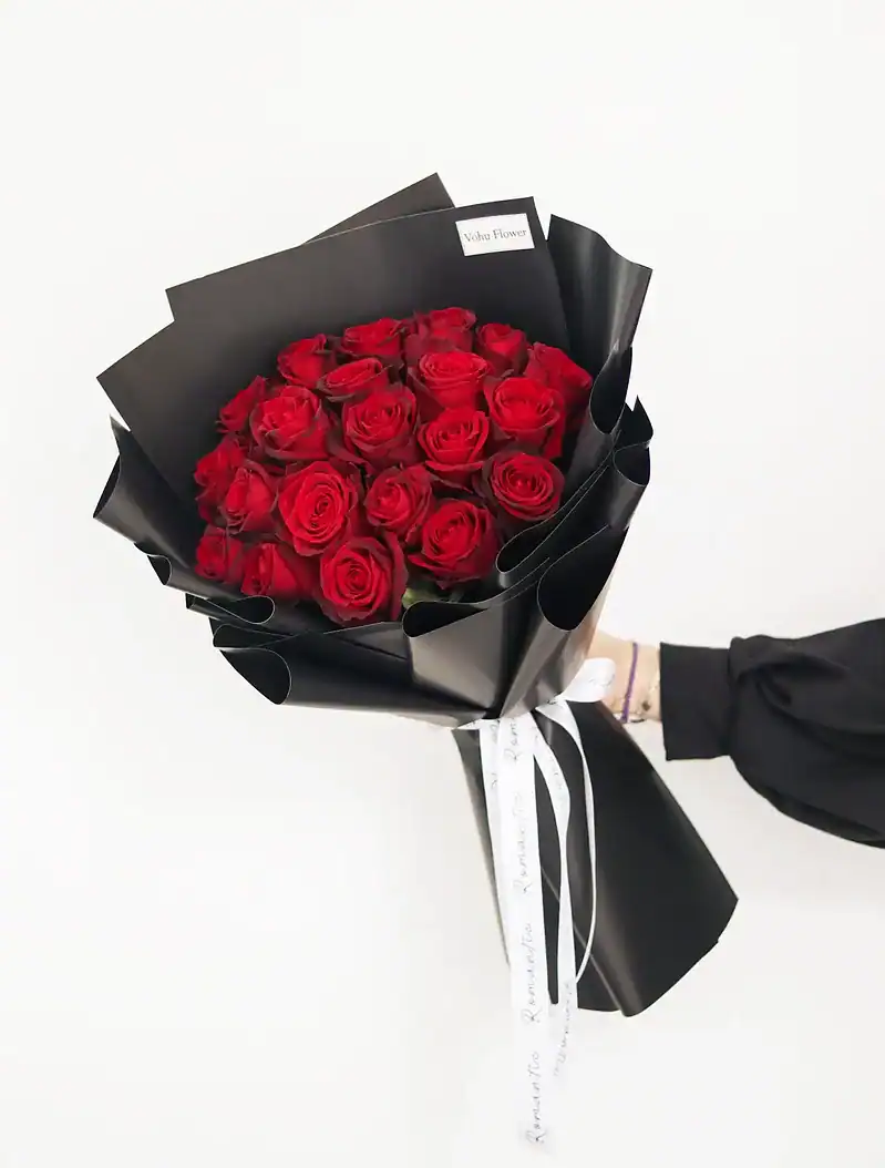 دسته گل ۲۰ شاخه رز قرمز - Image 1