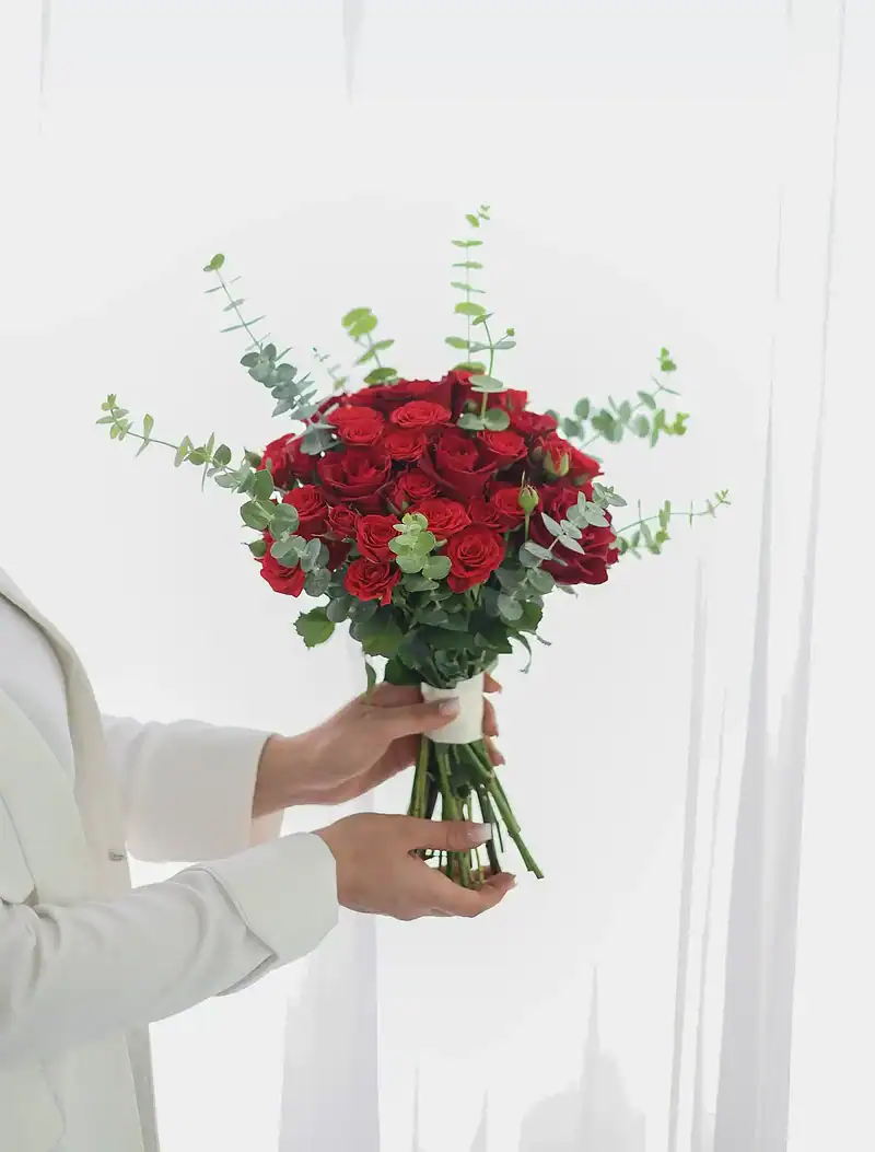 دسته گل عروس ترکیب رز قرمز - Image 2