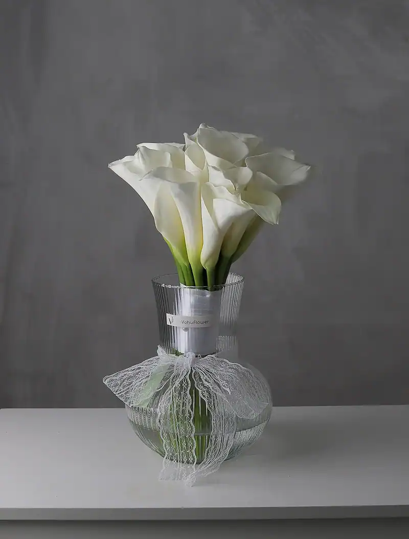 r1 دسته گل عروس ۱۵ شاخه شیپوری - Image 2