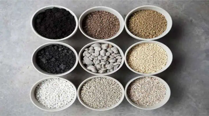 انواع خاک گلدان مناسب برای گیاهان آپارتمانی خاکزی