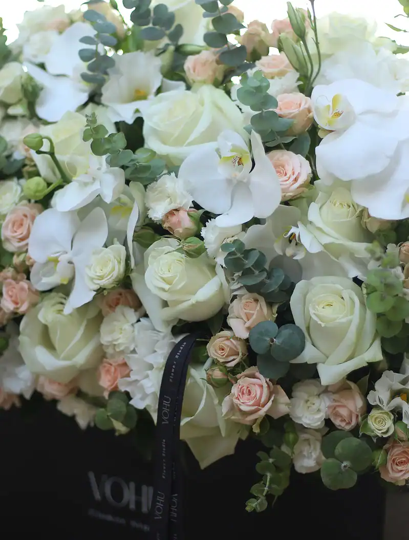 باکس گل تسلیت آرام - Image 2