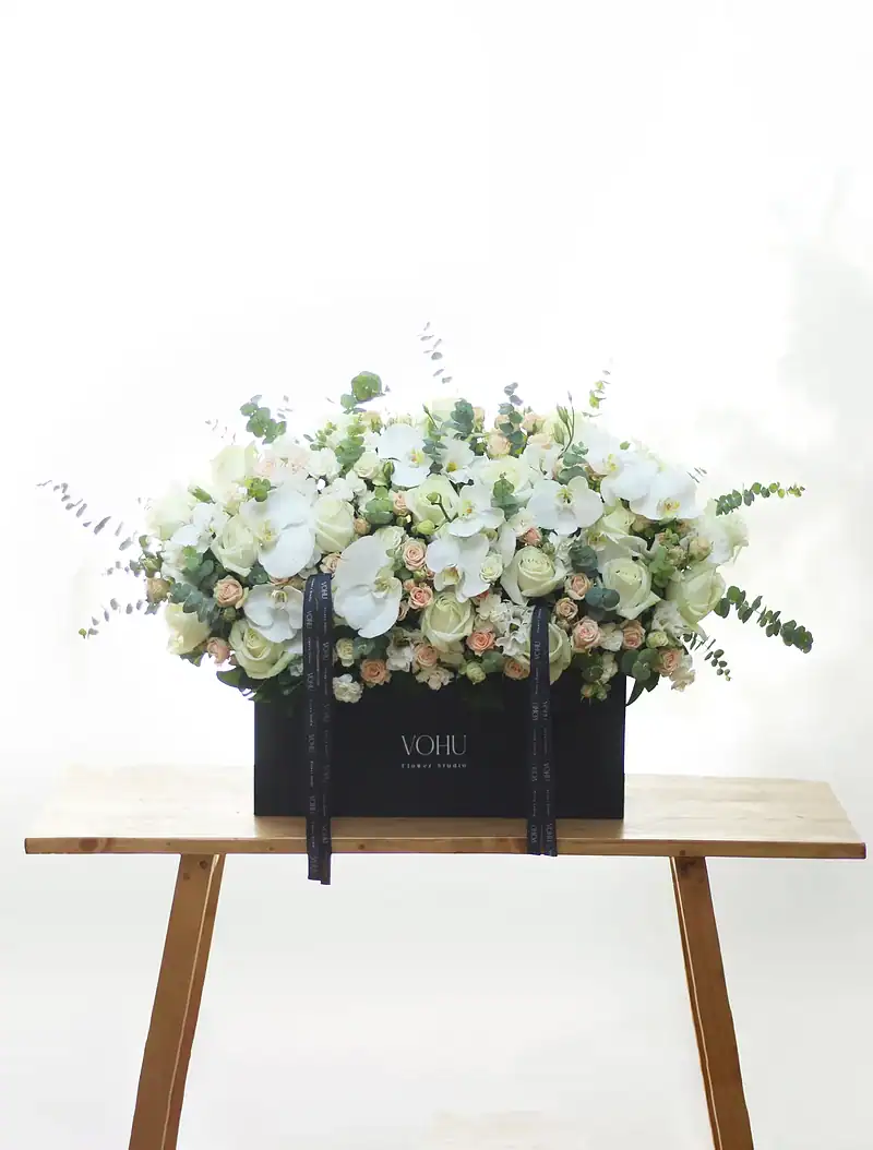 باکس گل تسلیت آرام - Image 1