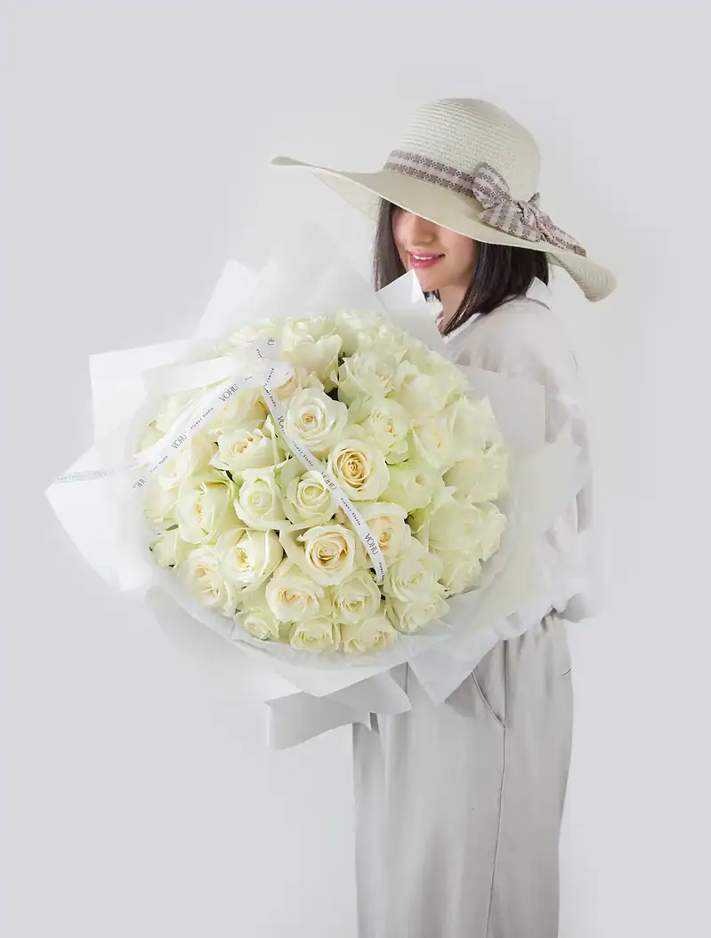 دسته گل گرد رز سفید بانل - Image 2