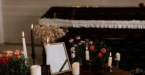 عکسی از میز ترحیم